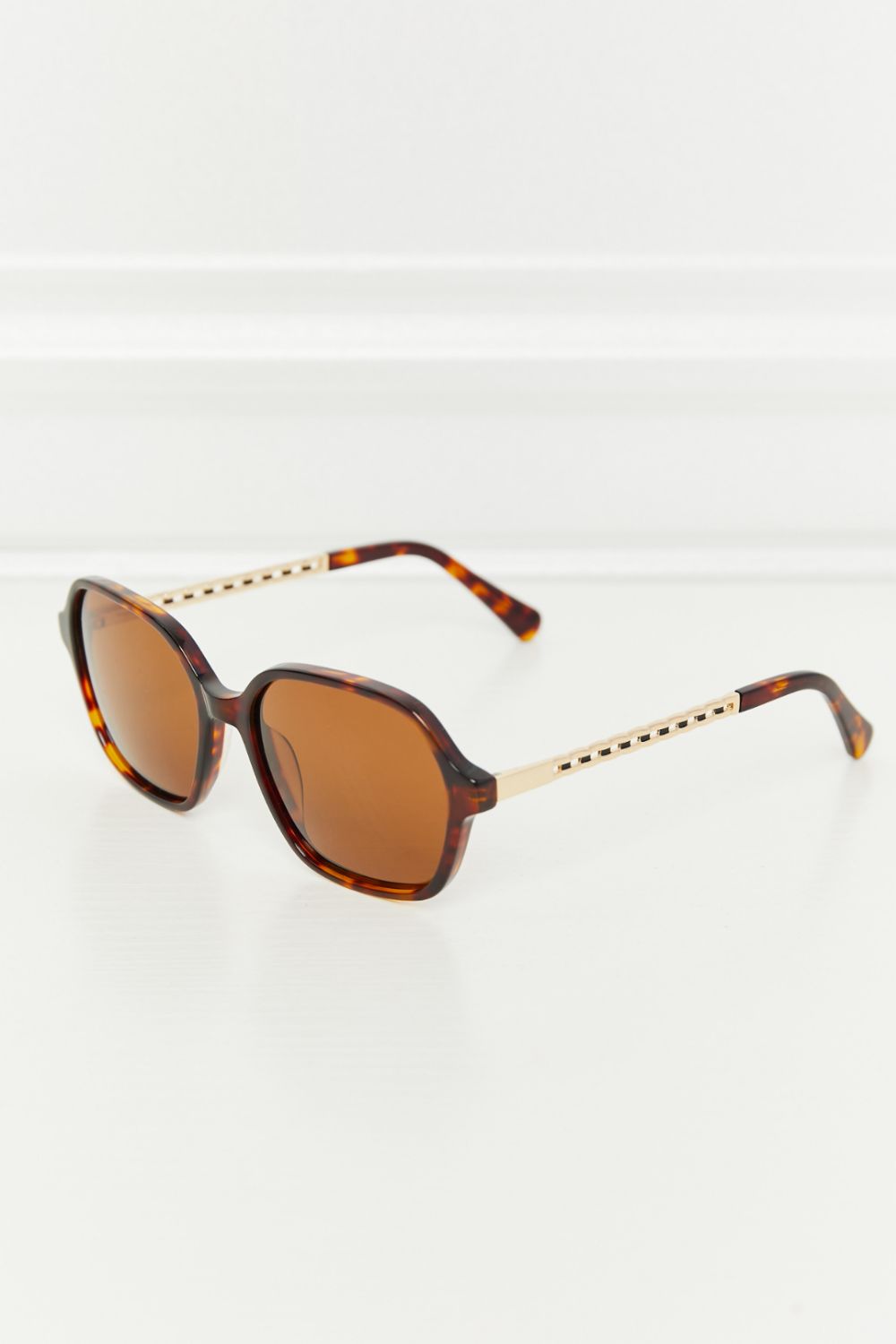 TAC Polarization Lens Full Rim Sunglasses - Shop women apparel, Jewelry, bath & beauty products online - Arwen's Boutique