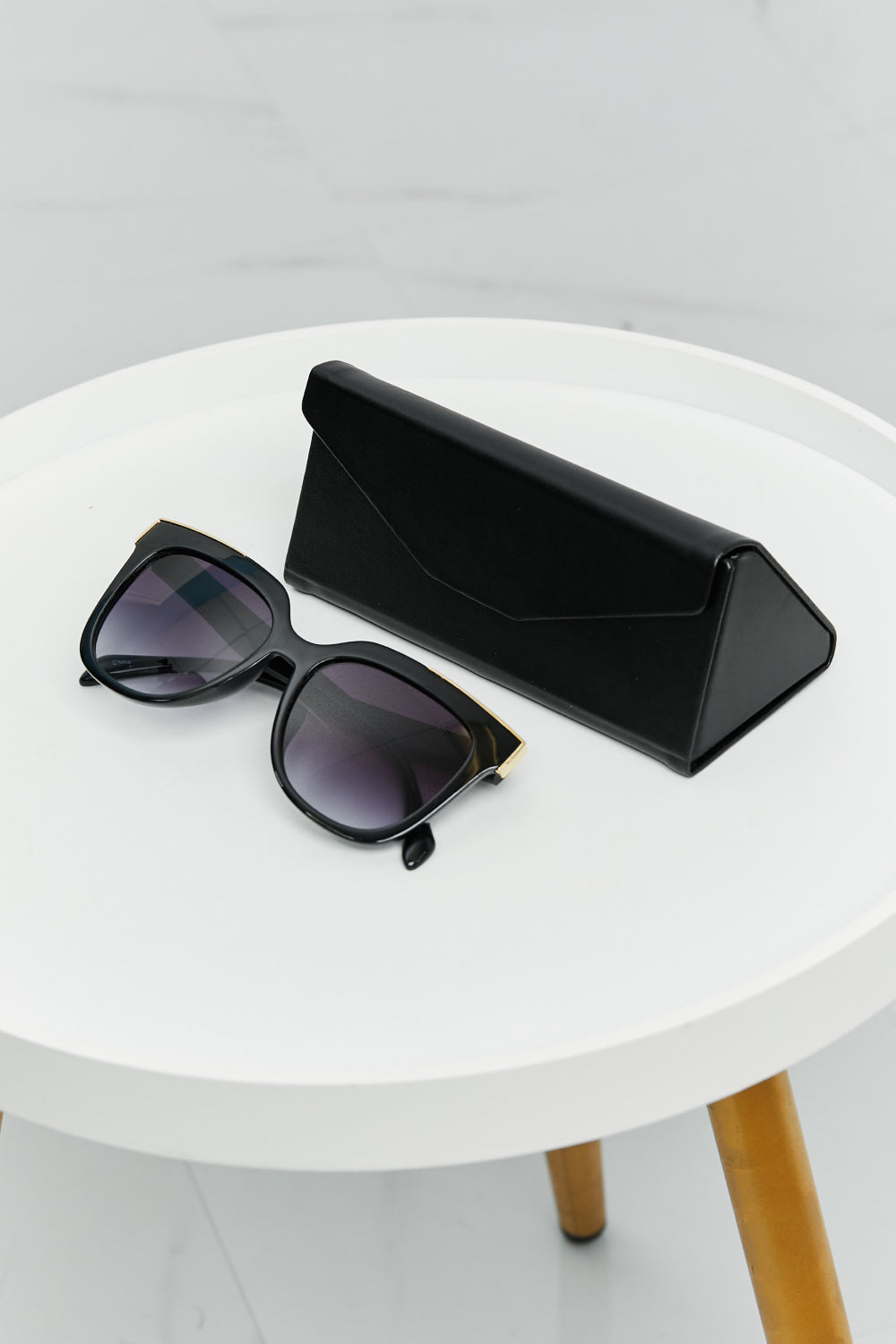 TAC Polarization Lens Full Rim Sunglasses - Shop women apparel, Jewelry, bath & beauty products online - Arwen's Boutique