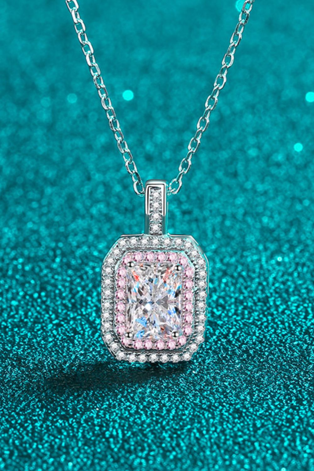 1 Carat Moissanite Geometric Pendant Chain Necklace - Shop women apparel, Jewelry, bath & beauty products online - Arwen's Boutique