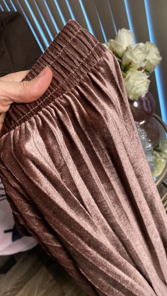 The Everly Elastic Waist Velvet Skirt - Mauve - Shop women apparel, Jewelry, bath & beauty products online - Arwen's Boutique