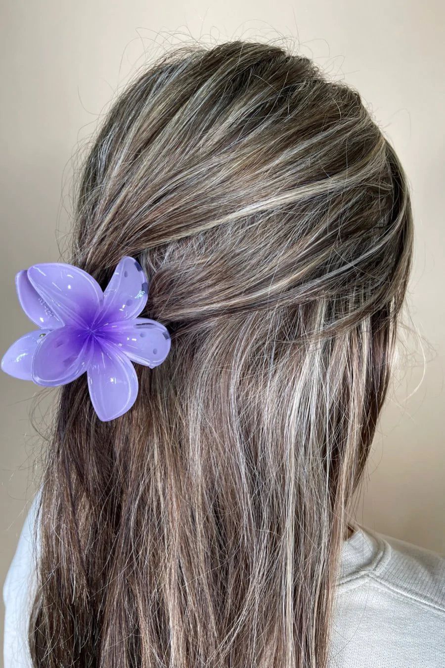 Anna Hawaiian Flower Clip- 5 Colors - Shop women apparel, Jewelry, bath & beauty products online - Arwen's Boutique